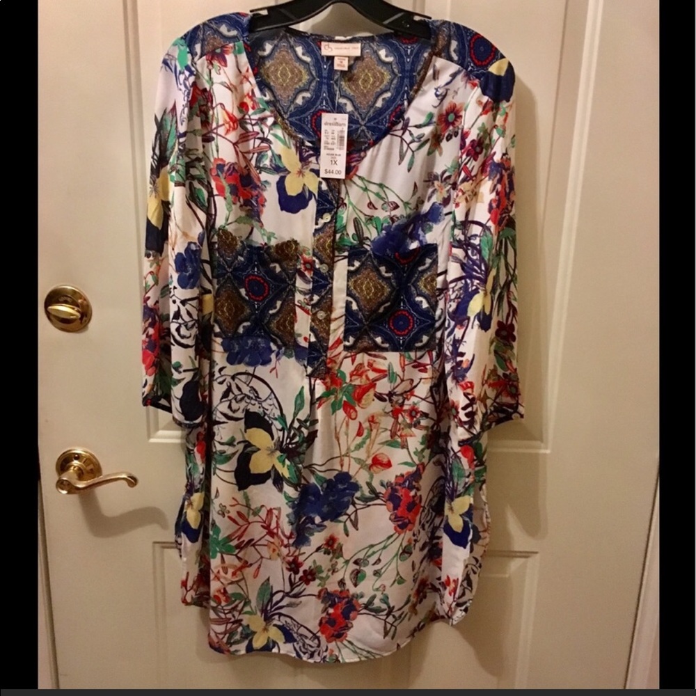 NWT Dress Barn- Floral Chiffon Tunic Blouse